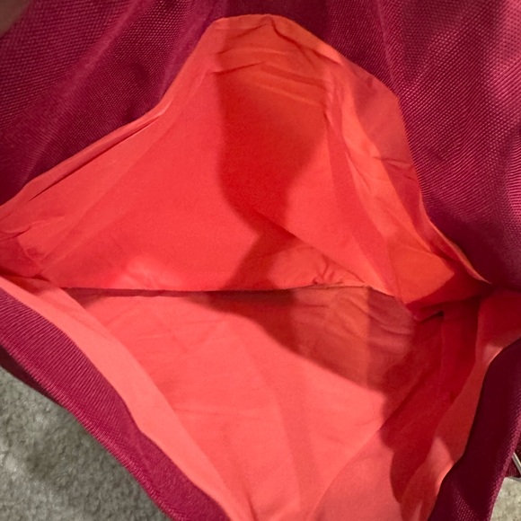 Travelon anti-theft RFID blocking crossbody - Picture 9 of 9